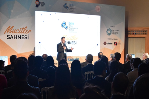 Mucitler BTM’de sahne aldı Mucitler BTM’de sahne aldı