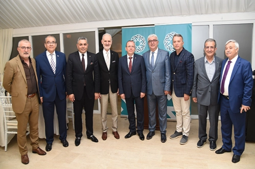 Niyetimiz iyi, çabamız büyük! Niyetimiz iyi, çabamız büyük!