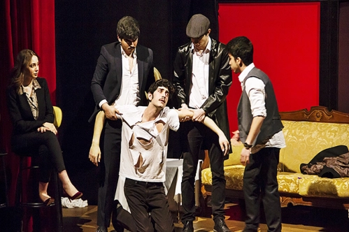 Öğrencilerin performansı büyüledi Öğrencilerin performansı büyüledi