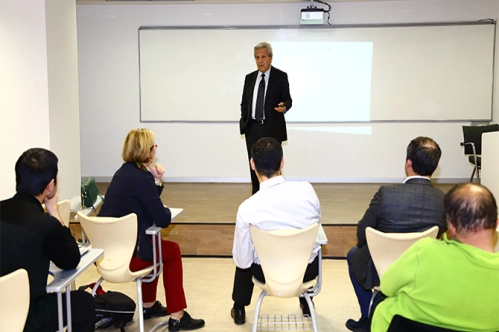 Öğrenciye bulunduğu yerde yüksek lisans eğitimi Öğrenciye bulunduğu yerde yüksek lisans eğitimi