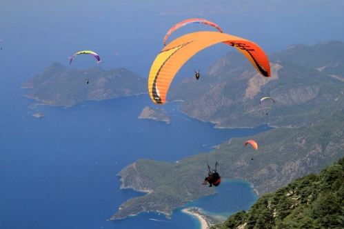 Yamaç paraşütüyle Silikon Vadisi’ne inecek Yamaç paraşütüyle Silikon Vadisi’ne inecek
