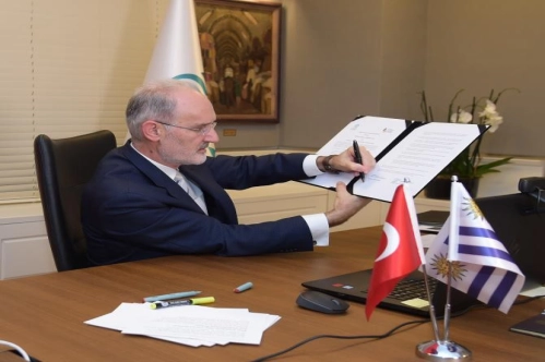İTO, Tunus'tan sonra Uruguay'la da iyi niyet anlaşması imzaladı İTO, Tunus'tan sonra Uruguay'la da iyi niyet anlaşması imzaladı