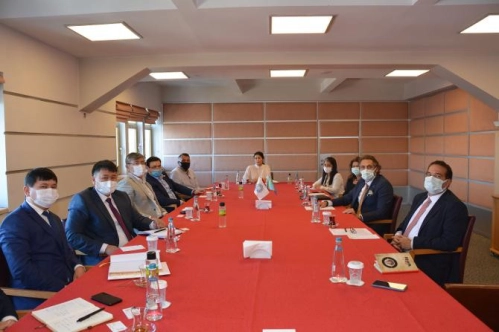 Kazakistan’dan daha çok ‘iş’ çağrısı Kazakistan’dan daha çok ‘iş’ çağrısı