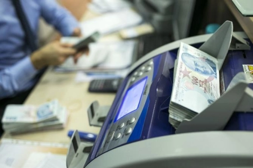 TL mevduatında vergi düşürüldü TL mevduatında vergi düşürüldü
