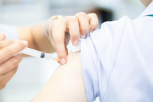 Aşıyla finans piyasalarındaki yükseliş, varlık fiyatlarında gerilimi artırdı Aşıyla finans piyasalarındaki yükseliş, varlık fiyatlarında gerilimi artırdı