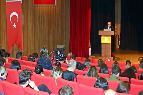 Barışı savunmak zorundayız Barışı savunmak zorundayız
