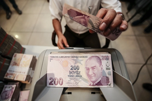 Bankaların yurt dışı TL işlemlerine sınır Bankaların yurt dışı TL işlemlerine sınır