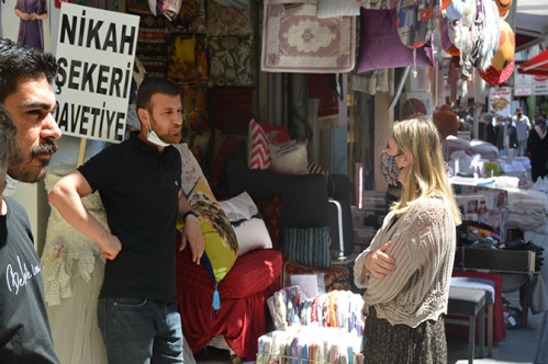 Tüketici ve esnaf düğün hazırlığında Tüketici ve esnaf düğün hazırlığında