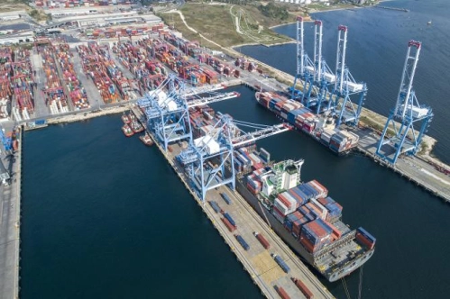İhracatın yüzde 43.7'sini, ithalatın da yüzde 62.3'ünü 'büyük'ler yaptı İhracatın yüzde 43.7'sini, ithalatın da yüzde 62.3'ünü 'büyük'ler yaptı
