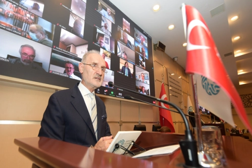 Ekonomiyi virüsten koruyan üç katlı maske Ekonomiyi virüsten koruyan üç katlı maske