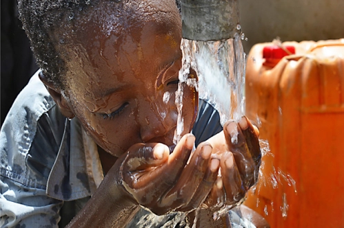 Afrika’ya Türk eli değdi umutlar tazelendi Afrika’ya Türk eli değdi umutlar tazelendi