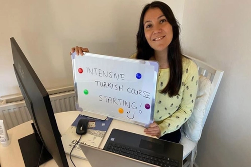 Pandemi molasında 15 bin yabancıya Türkçe Pandemi molasında 15 bin yabancıya Türkçe