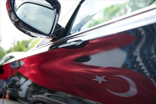 Otomobil ve hafif ticari araç pazarı 2020'de yüzde 61,3 büyüdü Otomobil ve hafif ticari araç pazarı 2020'de yüzde 61,3 büyüdü