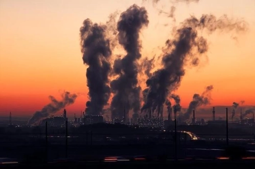 Paris Anlaşması'na rağmen hükümetler fosil yakıt üretimini artırmayı planlıyor Paris Anlaşması'na rağmen hükümetler fosil yakıt üretimini artırmayı planlıyor