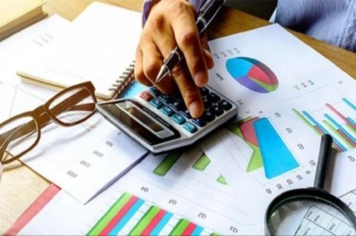 Reel Kesim Güven Endeksi ekimde 3,8 puan azalarak 109,6'ya geriledi Reel Kesim Güven Endeksi ekimde 3,8 puan azalarak 109,6'ya geriledi
