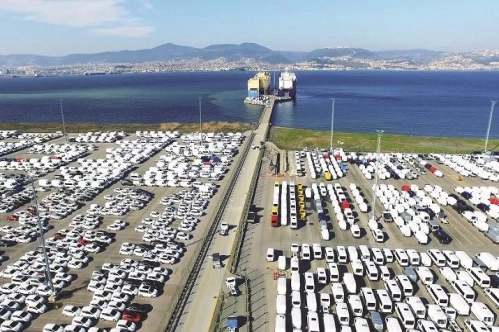 Otomotiv endüstrisi eylülde 2,5 milyar dolarlık ihracat yaptı Otomotiv endüstrisi eylülde 2,5 milyar dolarlık ihracat yaptı