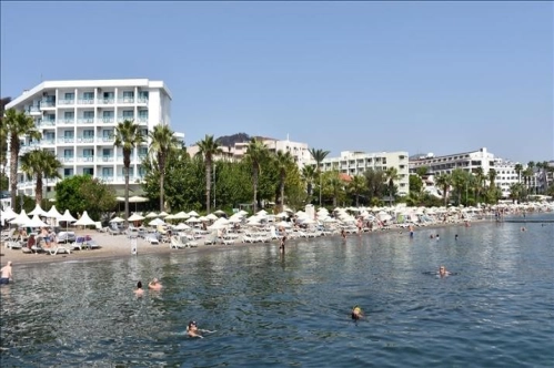 İngiltere'nin Türkiye'den gelenlere karantinayı kaldırması ziyaretlerin önünü açtı İngiltere'nin Türkiye'den gelenlere karantinayı kaldırması ziyaretlerin önünü açtı