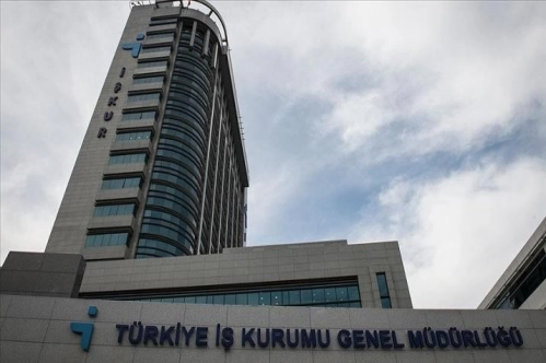İŞKUR kasımda 121 bin kişiyi işle buluşturdu İŞKUR kasımda 121 bin kişiyi işle buluşturdu