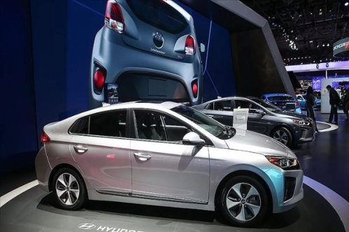 Otomotiv markaları fiyatları düşürmeye başladı Otomotiv markaları fiyatları düşürmeye başladı