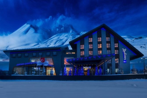 Kayak tutkunlarının gözdesi Erciyes, otel yatırımcısının da radarında Kayak tutkunlarının gözdesi Erciyes, otel yatırımcısının da radarında