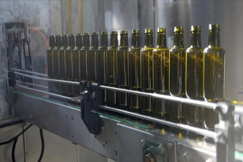 Zeytinyağındaki rekolte düşüşüne rağmen hedef 120 milyon dolarlık ihracat Zeytinyağındaki rekolte düşüşüne rağmen hedef 120 milyon dolarlık ihracat