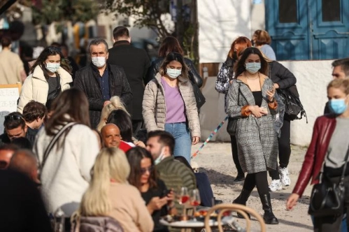 Salgında 760 bin 71 esnaf ve sanatkara 18.8 milyar TL kredi kullandırıldı Salgında 760 bin 71 esnaf ve sanatkara 18.8 milyar TL kredi kullandırıldı