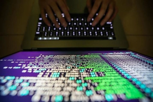Dolandırıcılar 'Google'dan arıyoruz' yalanıyla ücretsiz hizmet için işletmelerden para istiyor Dolandırıcılar 'Google'dan arıyoruz' yalanıyla ücretsiz hizmet için işletmelerden para istiyor