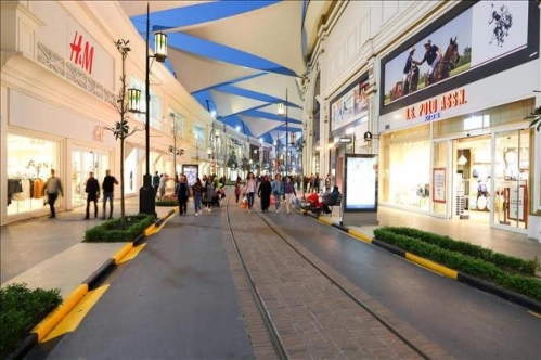 AVM sektörü yerinde karar dönemiyle 2021'e daha pozitif bakıyor