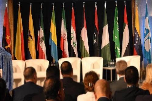 OPEC+ ülkeleri, günlük petrol üretimini kademeli olarak artırma kararı aldı OPEC+ ülkeleri, günlük petrol üretimini kademeli olarak artırma kararı aldı