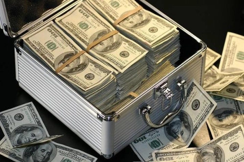 Milyarderlerin serveti Kovid-19 salgını sırasında 4 trilyon dolar arttı Milyarderlerin serveti Kovid-19 salgını sırasında 4 trilyon dolar arttı