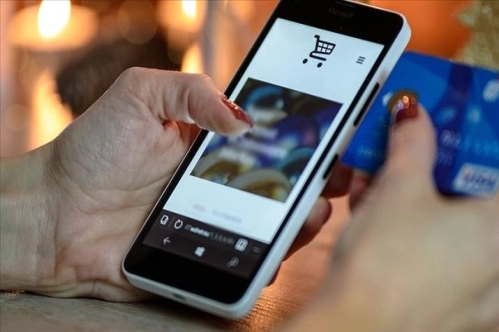 Türkiye'de 'e-pazaryerleri'nin ticaret hacmi 34,1 milyar liraya ulaştı Türkiye'de 'e-pazaryerleri'nin ticaret hacmi 34,1 milyar liraya ulaştı