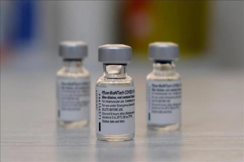 AB, Kovid-19 aşısı için BioNTech-Pfizer'la yeni sözleşme imzaladı AB, Kovid-19 aşısı için BioNTech-Pfizer'la yeni sözleşme imzaladı