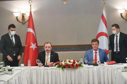 Türkiye ile KKTC arasında ticari ve ekonomik iş birliğinin geliştirilmesine ilişkin protokol imzalandı Türkiye ile KKTC arasında ticari ve ekonomik iş birliğinin geliştirilmesine ilişkin protokol imzalandı