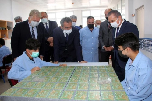 Sektörlerle birlikte meslekli kariyer Sektörlerle birlikte meslekli kariyer