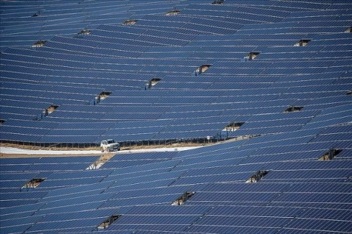 Elektrik kapasitesinde güneşin payı yüzde 7.5'e yükseldi Elektrik kapasitesinde güneşin payı yüzde 7.5'e yükseldi