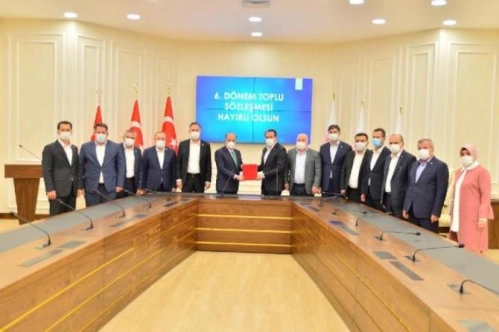 Hükümet ile memur sendikaları arasındaki 6. Dönem Toplu Sözleşme imzalandı Hükümet ile memur sendikaları arasındaki 6. Dönem Toplu Sözleşme imzalandı