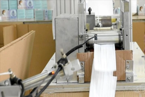 Koruyucu maske ve tıbbi eldiven ihracatında ön izin şartı kaldırıldı Koruyucu maske ve tıbbi eldiven ihracatında ön izin şartı kaldırıldı