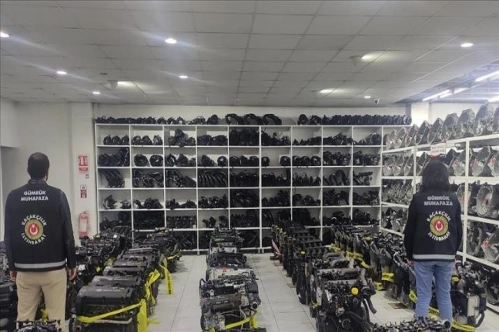 Gümrük muhafaza ekipleri geçen yıl 7.7 milyar liralık kaçak eşya ele geçirdi Gümrük muhafaza ekipleri geçen yıl 7.7 milyar liralık kaçak eşya ele geçirdi