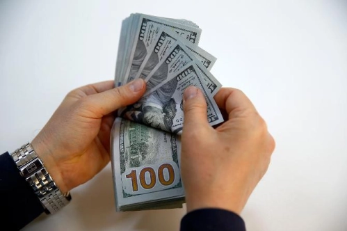 Kısa vadeli dış borç stoku, geçen yılın kasım ayında 124,1 milyar dolar oldu Kısa vadeli dış borç stoku, geçen yılın kasım ayında 124,1 milyar dolar oldu