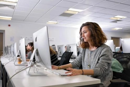 TİCARET’te diploma yükseltmeye başvurular sürüyor TİCARET’te diploma yükseltmeye başvurular sürüyor