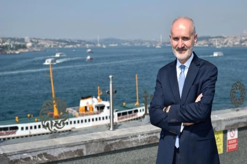 İTO Başkanı Avdagiç: Asgari ücretin alım gücünü telafi edecek bir oranda artmasını, hatta birkaç puan da üzerine eklenecek bir refah payını iş dünyası makul karşılar İTO Başkanı Avdagiç: Asgari ücretin alım gücünü telafi edecek bir oranda artmasını, hatta birkaç puan da üzerine eklenecek bir refah payını iş dünyası makul karşılar