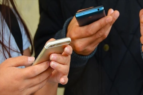 Yurt dışından getirilen cep telefonlarına ilişkin yeni düzenleme kasımda devreye giriyor Yurt dışından getirilen cep telefonlarına ilişkin yeni düzenleme kasımda devreye giriyor