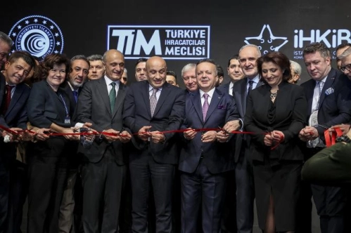 Hazırgiyimin 23 milyar dolarlık 2022 ihracat hedefi mütevazı, 25 milyar dolara çıkmalı Hazırgiyimin 23 milyar dolarlık 2022 ihracat hedefi mütevazı, 25 milyar dolara çıkmalı