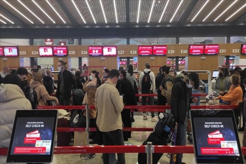 Yurt dışına çıkış harcı 150 lira oldu Yurt dışına çıkış harcı 150 lira oldu