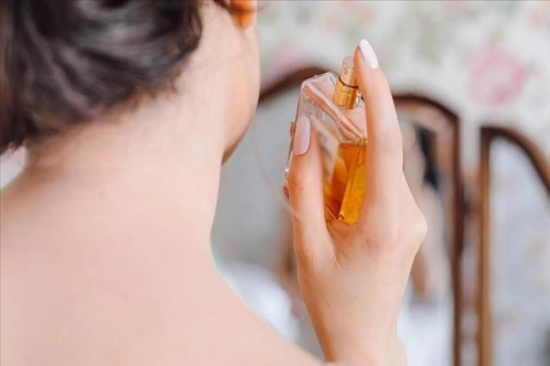 Türkiye'de ‘lilial’ bileşenini içeren parfüm ve kozmetiklere yasak geliyor Türkiye'de ‘lilial’ bileşenini içeren parfüm ve kozmetiklere yasak geliyor