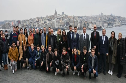 Erasmus+ RoboVET öğrencileri ‘hamilik projesi’ için geldi Erasmus+ RoboVET öğrencileri ‘hamilik projesi’ için geldi