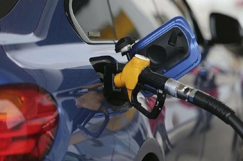 Benzine 53 kuruş, motorine 1 lira 33 kuruş zam Benzine 53 kuruş, motorine 1 lira 33 kuruş zam