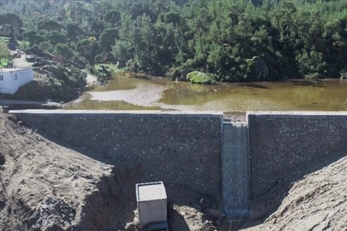 Hayvan içme suyu göletleri kırsal kalkınmaya destek oluyor Hayvan içme suyu göletleri kırsal kalkınmaya destek oluyor