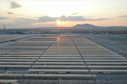 Avrupa'nın en büyük GES'i aralıkta tamamlanacak, 2 milyon kişinin elektriğini karşılayacak Avrupa'nın en büyük GES'i aralıkta tamamlanacak, 2 milyon kişinin elektriğini karşılayacak