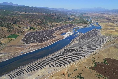 Türkiye'nin 13 bin 500 megavatlık hibrit GES potansiyeli bulunuyor Türkiye'nin 13 bin 500 megavatlık hibrit GES potansiyeli bulunuyor